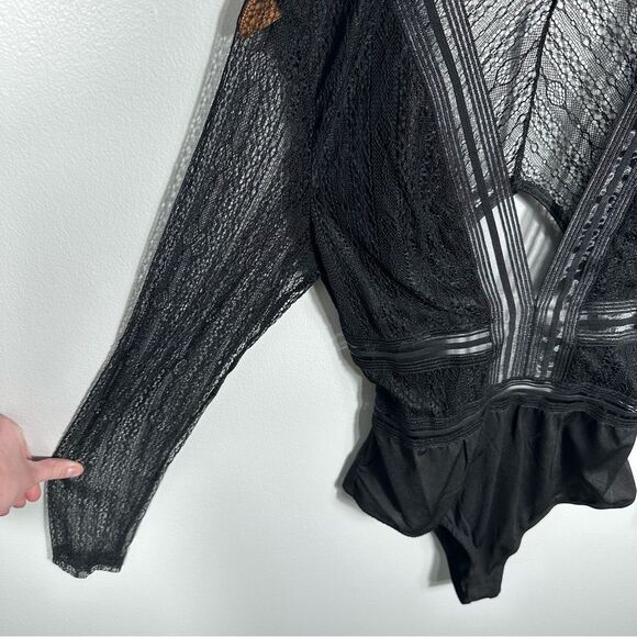 Lulu’s Casita Black Sheer Lace Long Sleeve Bodysuit Size Medium Sexy Party Club - Picture 6 of 16